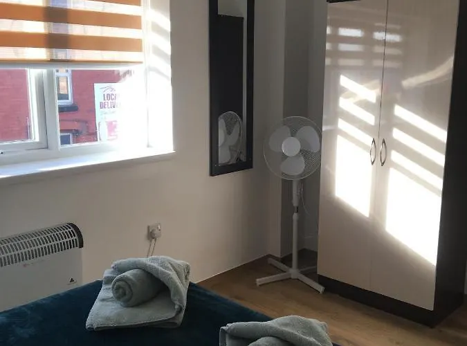 Modern 1 Bedroom Flat Perfect For Match Or City Break